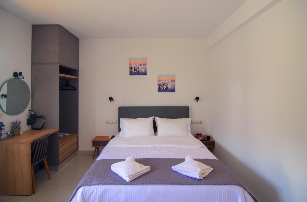 Irene Studio Panorama Apartamento Palaiochora Exterior foto